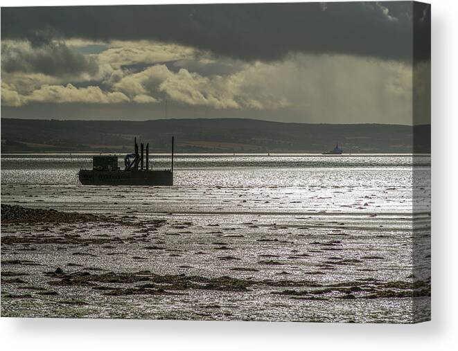 Scotland Canvas Print featuring the photograph Low tide in Isle of Skye by Dubi Roman