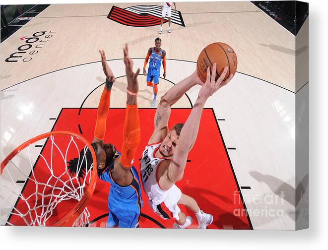 Meyers Leonard Canvas Print featuring the photograph Meyers Leonard by Sam Forencich