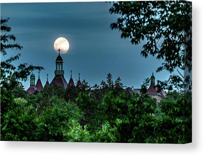Dunwoodie Canvas Print featuring the photograph Moonrise over Yonkers by Kevin Suttlehan