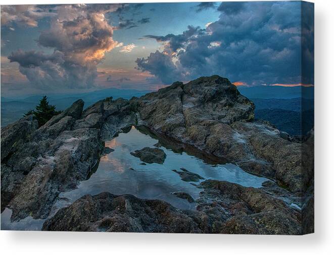 Blue Ridge Mountains Canvas Print featuring the photograph Mountain Evening by Melissa Southern