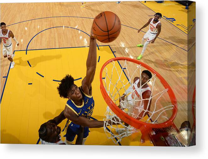 San Francisco Canvas Print featuring the photograph New York Knicks v Golden State Warriors by Noah Graham