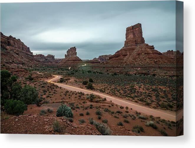 Desert Canvas Print featuring the photograph Nightfall in the Desert by Margaret Pitcher