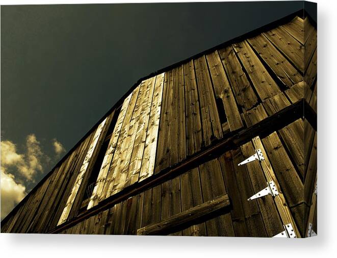 Barn Canvas Print featuring the mixed media Old Barn Peak by Christopher Reed