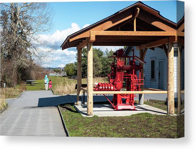 Red Iron Chink Canvas Print featuring the photograph Red Iron Chink by Tom Cochran