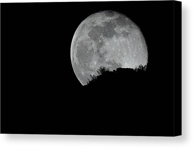  Canvas Print featuring the photograph Sedona Moonrise by Al Judge