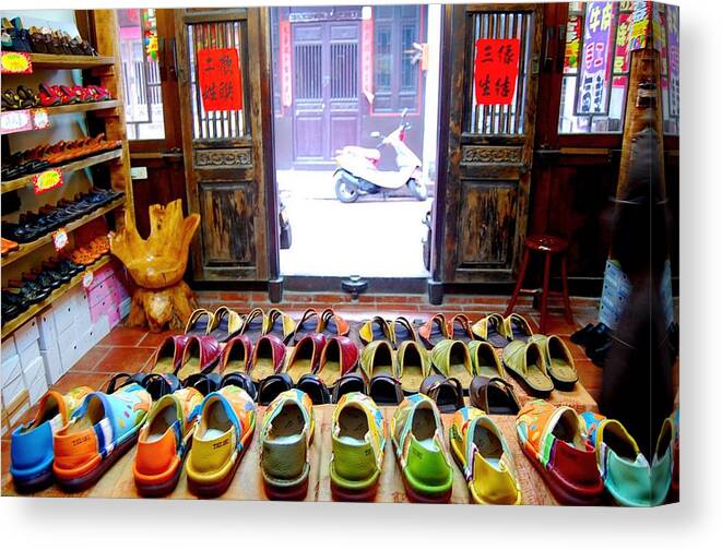 Shoes Canvas Print featuring the photograph Shoe Shop by HweeYen Ong