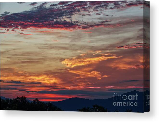 Smoky Mountains Canvas Print featuring the photograph Smoky Mountain Sunrise 1 by Phil Perkins
