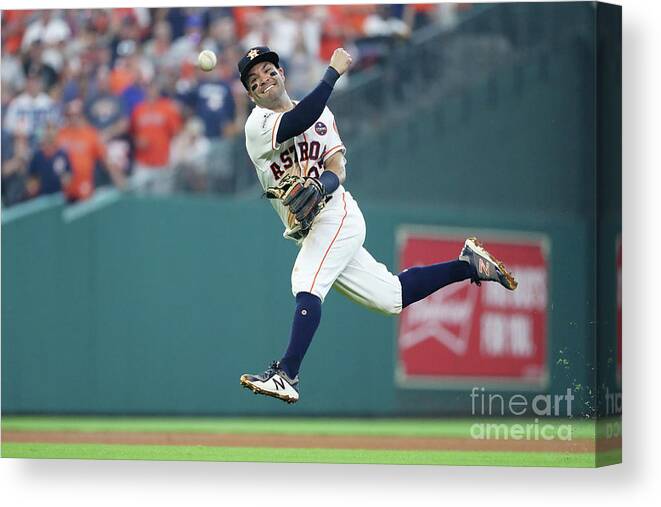 Game Two Canvas Print featuring the photograph Starlin Castro by Elsa