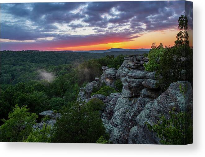Sunset Canvas Print featuring the photograph Sunset at the Garden by Grant Twiss
