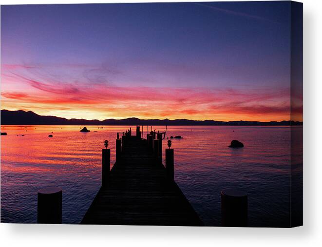Sunset Canvas Print featuring the photograph Sunset in Lake Tahoe by Aileen Savage