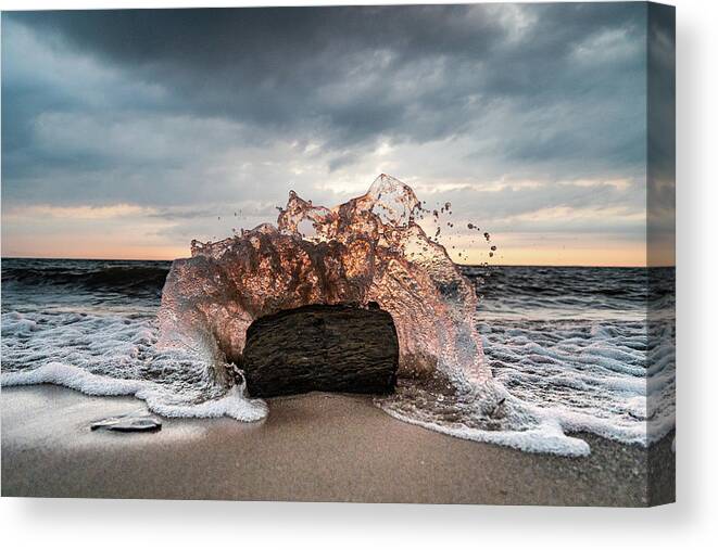 2020 Canvas Print featuring the photograph Sunset on the Beach A Frozen Moment by Dave Niedbala