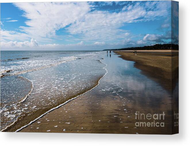 Hilton Head Canvas Print featuring the photograph Tide Turning Hilton Head by Thomas Marchessault