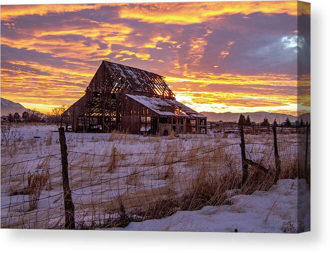 Barn Canvas Print featuring the photograph Winter Sunset at Mapleton Barn by Wesley Aston