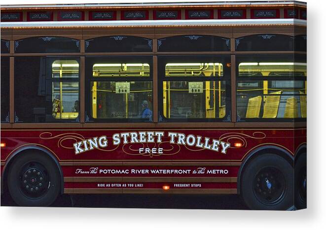 Washington Canvas Print featuring the photograph Washington DC Trolley by Frozen in Time Fine Art Photography