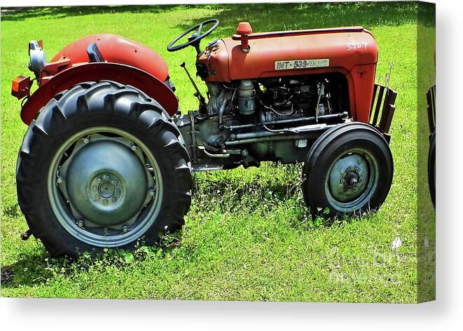 Imt 539 Canvas Print featuring the photograph IMT 539 Tractor by D Hackett
