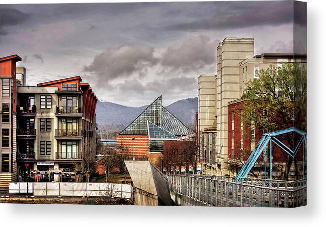 Tennessee Aquarium Canvas Print featuring the photograph Looking Toward The Tennessee Aquarium by Greg and Chrystal Mimbs