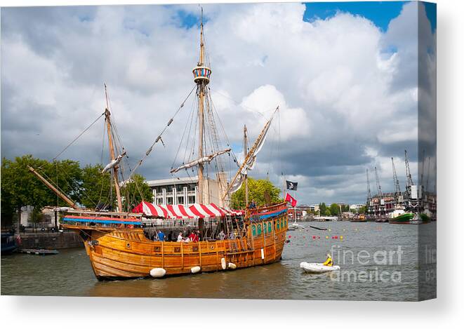 Matthew Canvas Print featuring the photograph The Matthew, Bristol by Colin Rayner