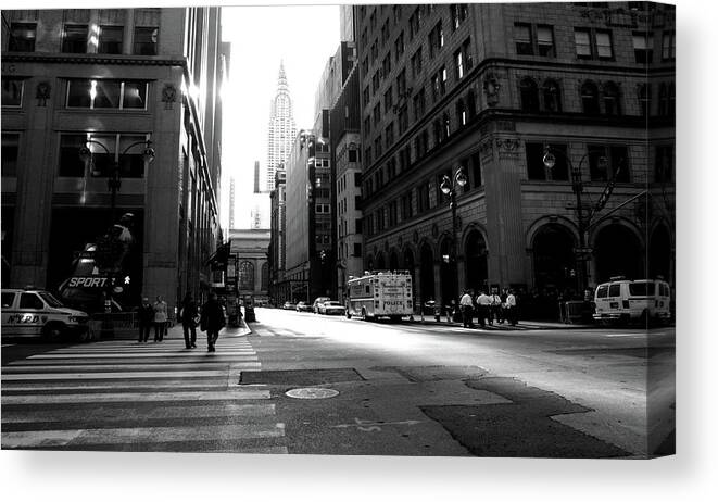 New York Canvas Print featuring the photograph New York, Street by Edward Lee