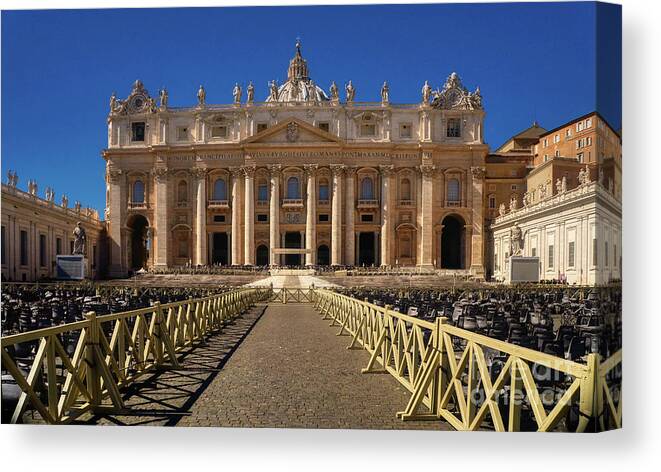 Facade Canvas Print featuring the photograph Roma and Vatican - St. Peters Basilica by Stefano Senise