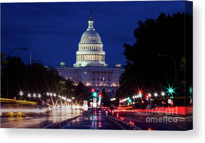 Architectural Feature Canvas Print featuring the photograph Washington Dc by Wldavies
