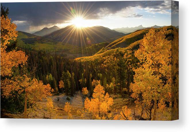 Colorado Canvas Print featuring the photograph Uncompahgre Sunburst Panorama by Aaron Spong