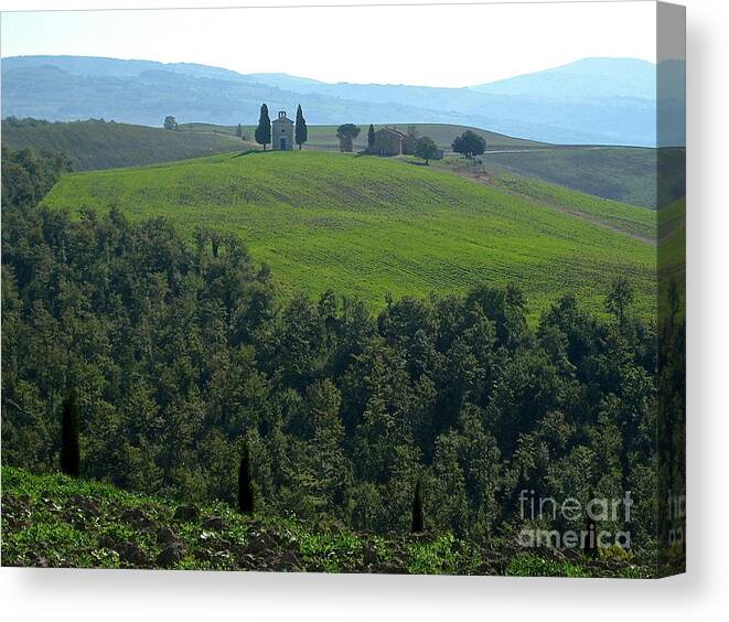 Italy Countryside Canvas Print featuring the photograph At Peace by Suzanne Oesterling