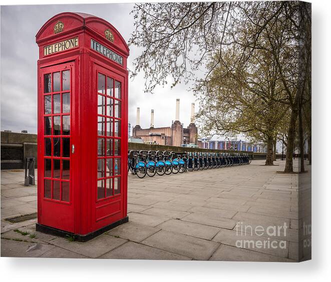 London Canvas Print featuring the photograph Battersea Phone Box by Matt Malloy