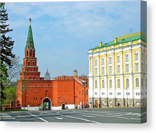 Entry Gate At Armory Museum Inside Kremlin Wall In Moscow Russia Canvas Print Canvas Art By Ruth Hager