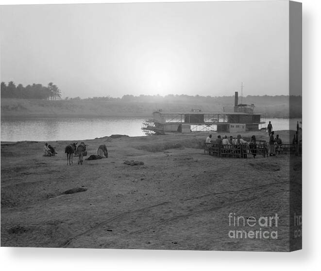 1932 Canvas Print featuring the photograph Iraq: Sunset, 1932 by Granger