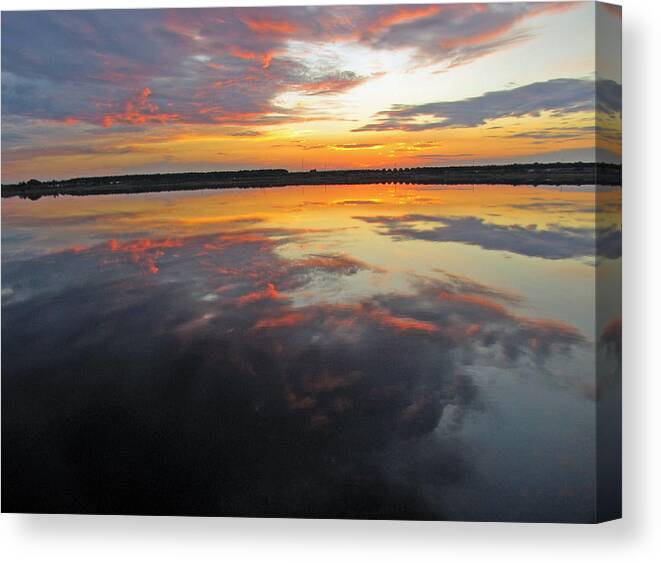  Canvas Print featuring the photograph Mirror Image by RobLew Photography