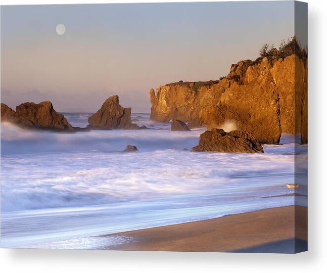 Mp Canvas Print featuring the photograph Seastacks And Full Moon At El Matador by Tim Fitzharris