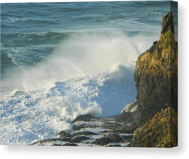 Oregon Canvas Print featuring the photograph Ocean View #1 by Gallery Of Hope 