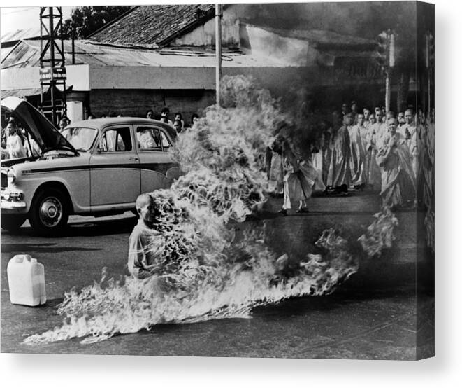History Canvas Print featuring the photograph Buddhist Monk Thich Quang Duc, Protest by Everett