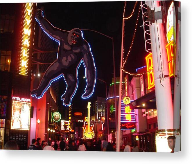 Universal Studios Pasadena California Canvas Print featuring the photograph Universal King Kong by Kenny Glover