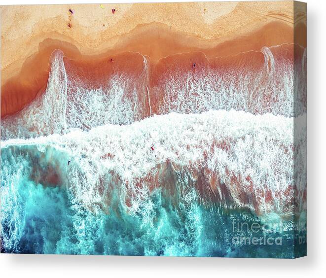 Tranquility Canvas Print featuring the photograph Bondi Beach by Shan.shihan