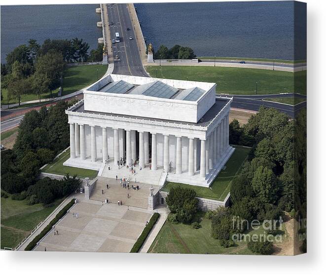 2006 Canvas Print featuring the photograph Lincoln Memorial, 2006 by Carol Highsmith