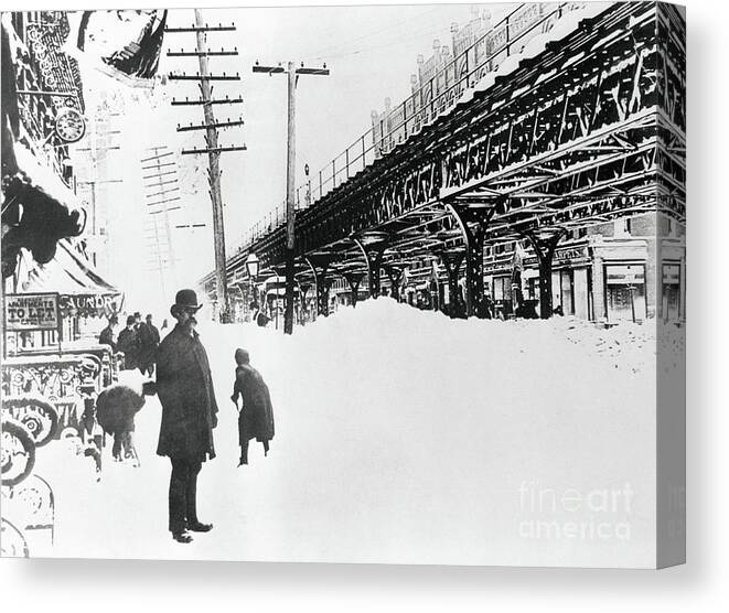 Pedestrian Canvas Print featuring the photograph Pedestrians On Site Of The Great by Bettmann