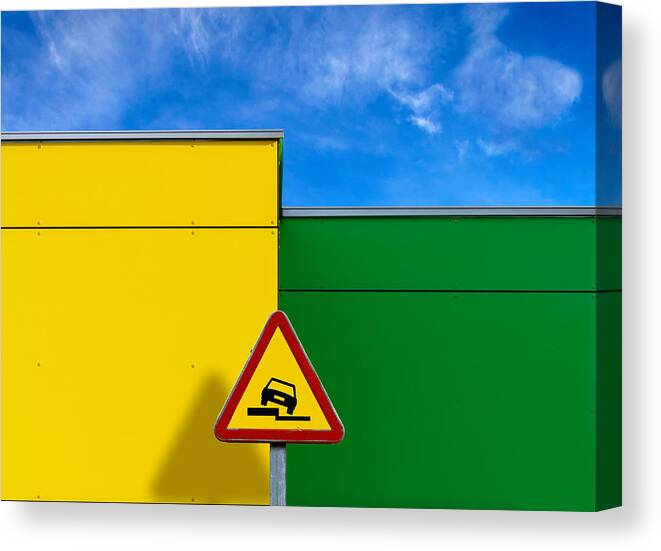 Abstract Canvas Print featuring the photograph Step by Alfonso Novillo