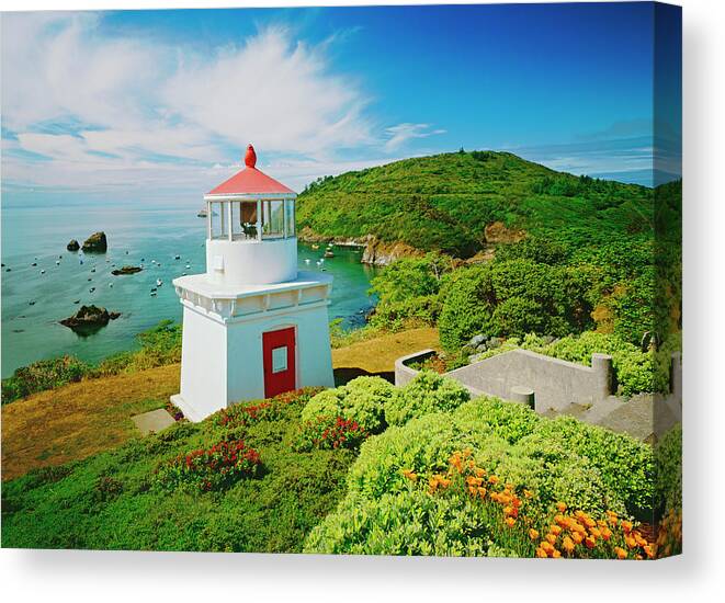 Water's Edge Canvas Print featuring the photograph Trinidad Lighthouse Northern Calif by Ron thomas