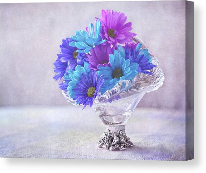 Daisy Canvas Print featuring the photograph Basket Of Flowers by Dale Kincaid