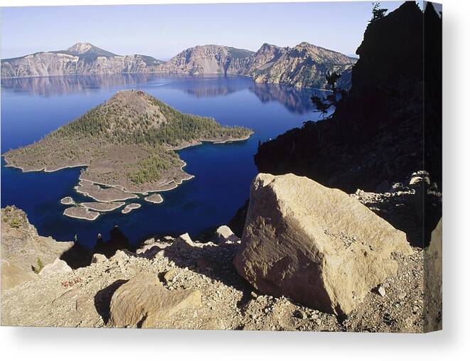 Feb0514 Canvas Print featuring the photograph Wizard Island In Crater Lake #1 by Gerry Ellis