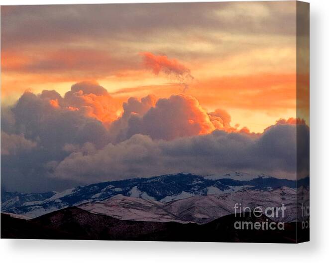 Sunset Canvas Print featuring the photograph A Lovely Stormy Susnset by Phyllis Kaltenbach
