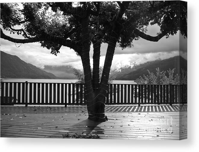  Canvas Print featuring the photograph Arrow Lake by Sharron Cuthbertson