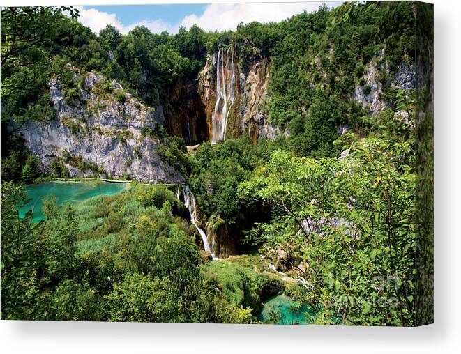 Croatia Beaches Canvas Print featuring the photograph Croatia Beaches by Boon Mee