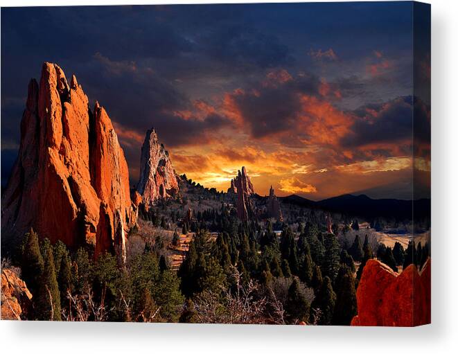 Altitude Canvas Print featuring the photograph Evening Light at the Garden by John Hoffman