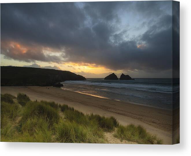 Holywell Bay Canvas Print featuring the photograph Holywell bay newquay cornwall by Chris Smith