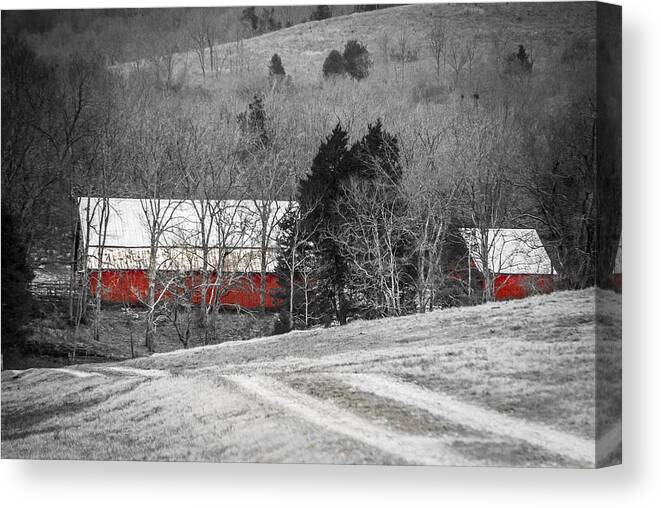 Tennesee Canvas Print featuring the photograph Red Barn No 2 by Debbie Karnes