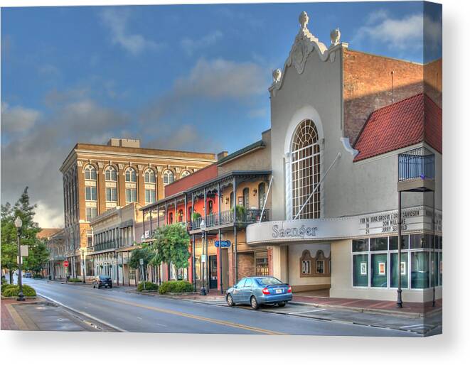 Theater Canvas Print featuring the photograph Saenger Theater by David Troxel