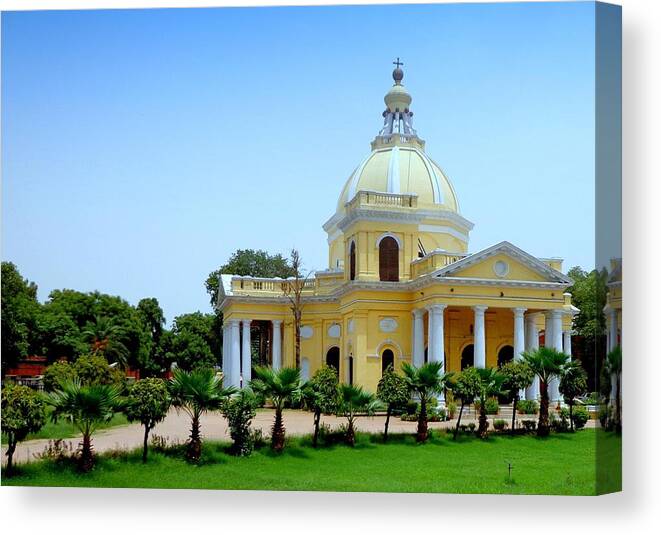 Tranquility Canvas Print featuring the photograph St. James Church, Delhi by Smit Sandhir