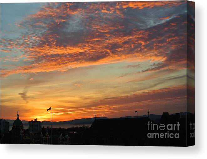  Canvas Print featuring the photograph Sunset - Victoria BC by Sharron Cuthbertson